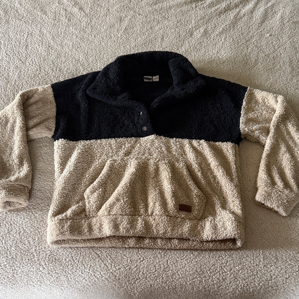 Roxy Black and Cream Fleece Pullover Medium